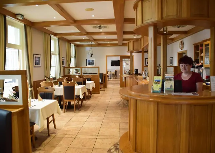 Hotel Land-gut-hotel Seeblick 3*