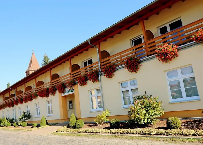 Land-gut-hotel Seeblick Hotel 3*